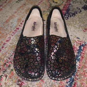 Algeria clogs size 40